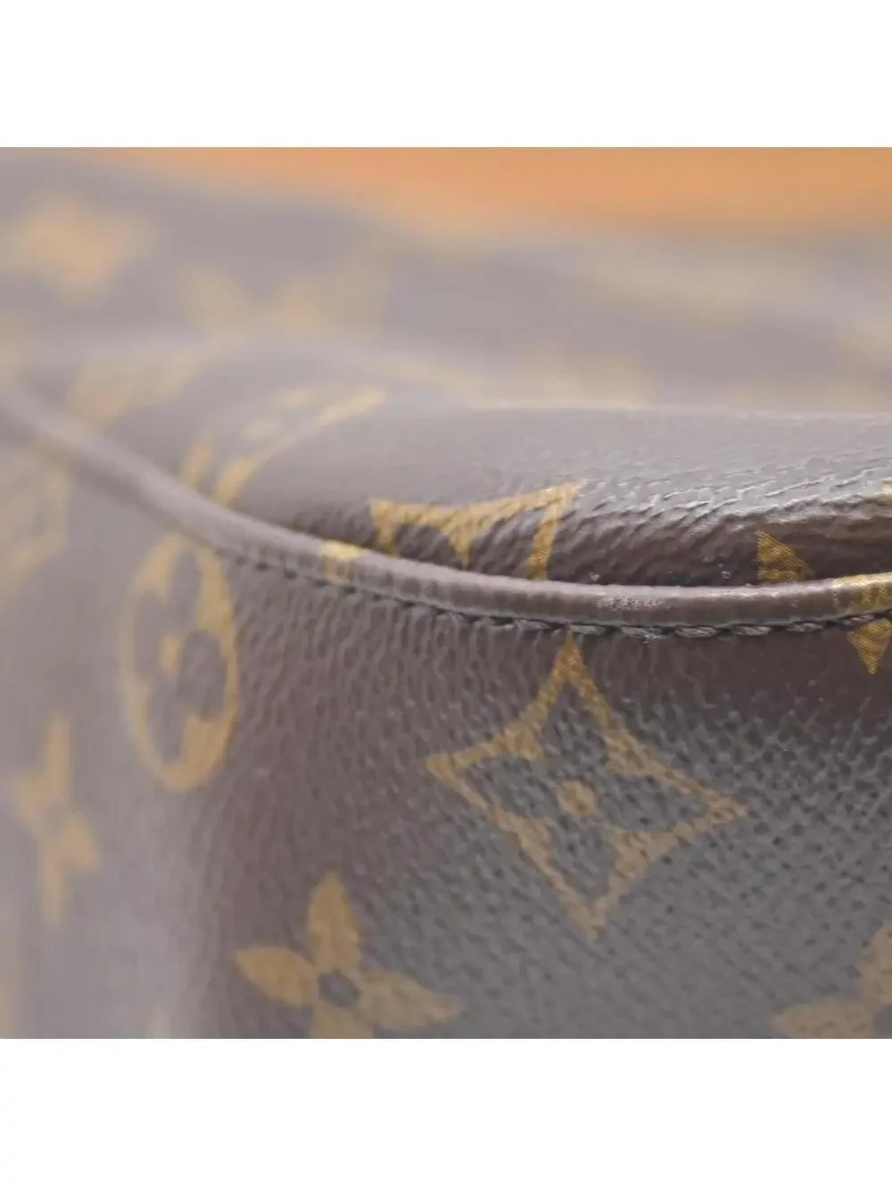 $2740 Louis Vuitton Monogram Slouchy MM